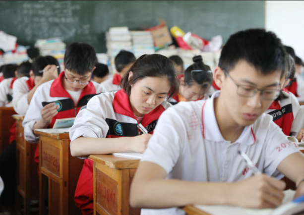 阻塞缝隙加强对招生进程的全方位监管筑牢教育公正防线