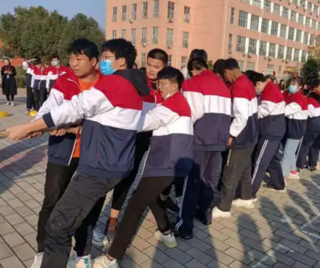 量质齐升打造优质均衡教育高地坚持以教育培养年代新人